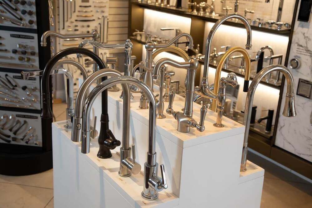 guide to choosing a kitchen faucet